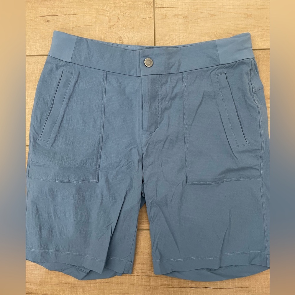 Athleta Trekkie North Mid Rise Bermuda Short - Cornflower Blue
